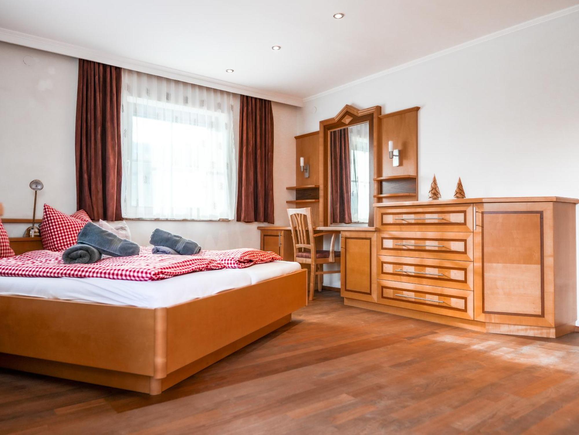 וורפן Mountain Residence Riesgut מראה חיצוני תמונה